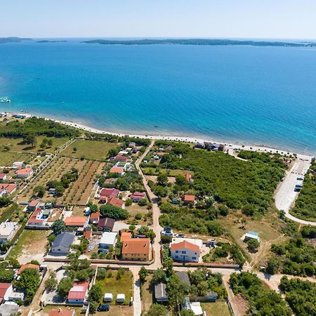 Teuta Apartments - A Beach And A Sea View Peroj Exterior foto