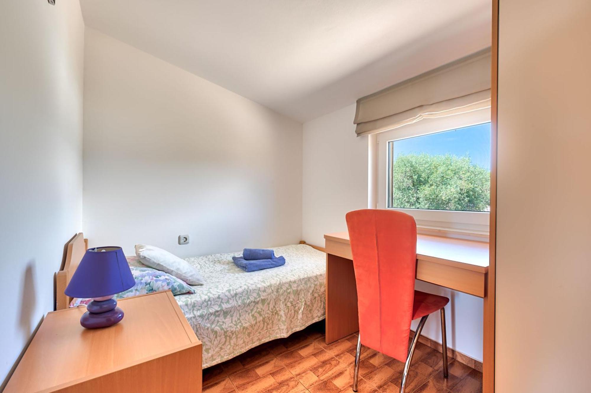 Teuta Apartments - A Beach And A Sea View Peroj Exterior foto